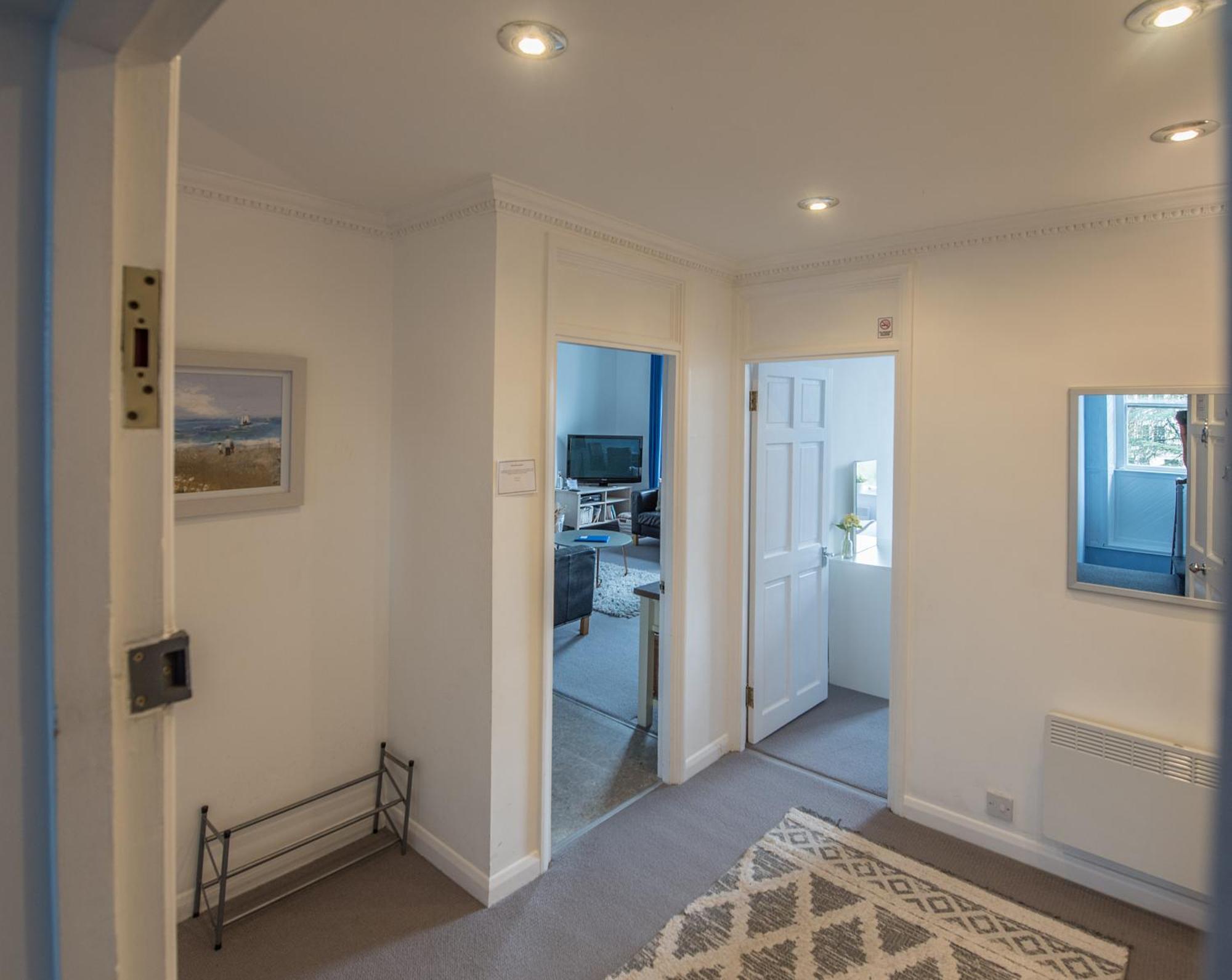 Grosvenor Pad - Lovely 2-Bed Flat - Free On Street Parking 바스 외부 사진